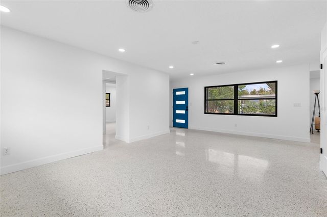 909 MARABON AVENUE, Orlando, FL 32806