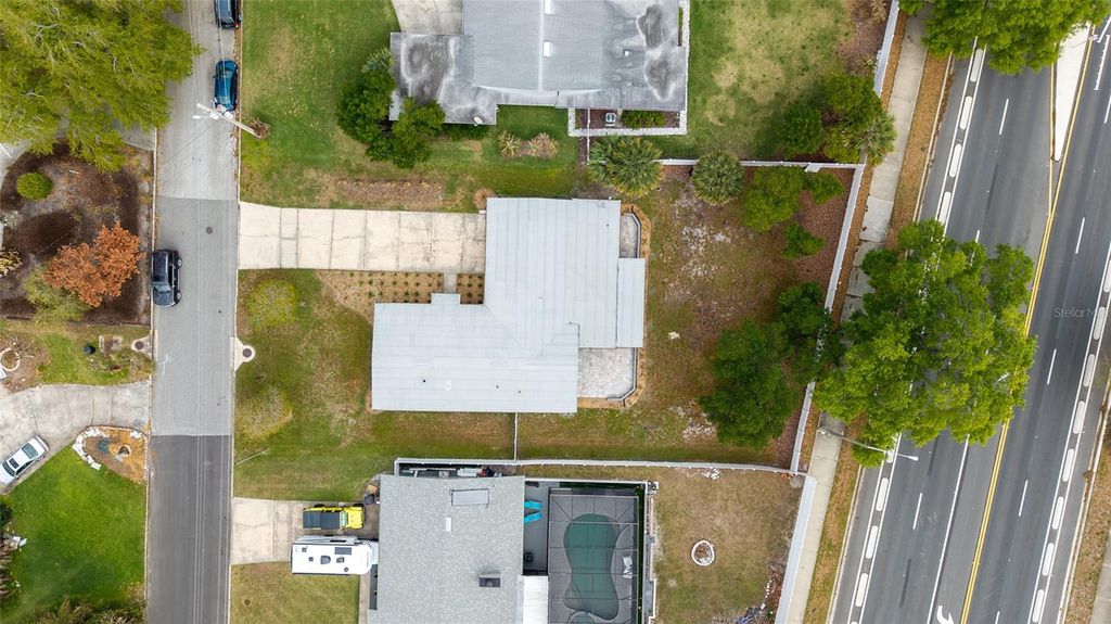 Image 37 of property listing at 909 MARABON AVENUE, Orlando, FL 32806