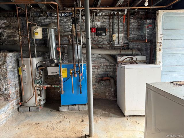 8 Maple Avenue, Tarrytown, NY 10591