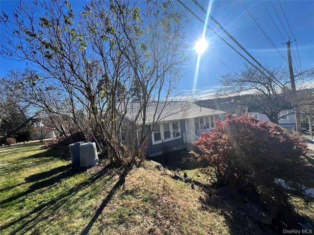 8 Maple Avenue, Tarrytown, NY 10591