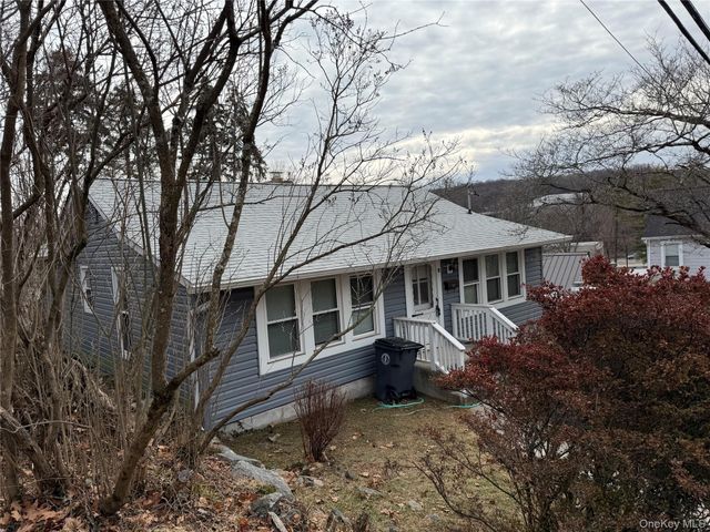 8 Maple Avenue, Tarrytown, NY 10591