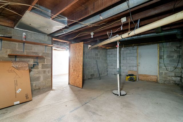 202 N Etnyre, Oregon, IL 61061