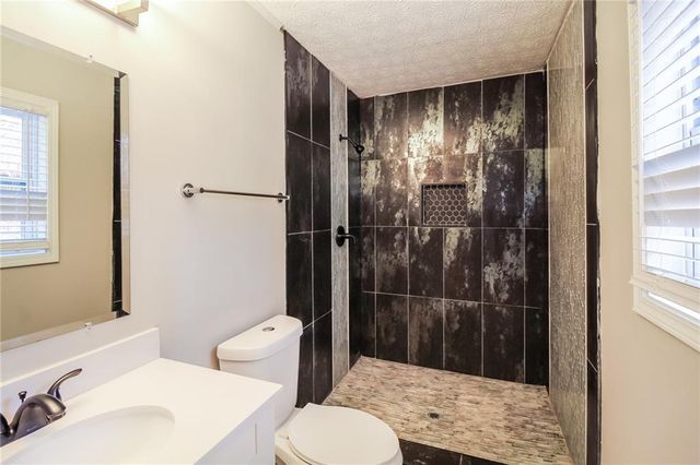 2314 Tapanzee Lane, Lawrenceville, GA 30044