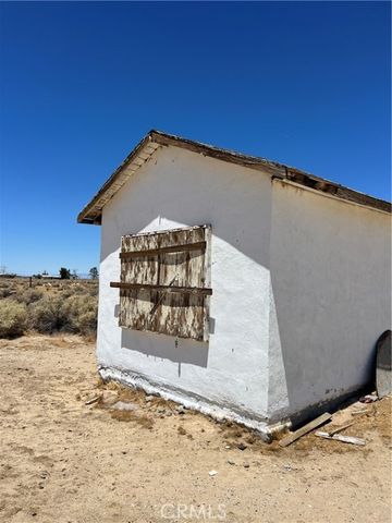 39165 240th Street, Palmdale, CA 93591