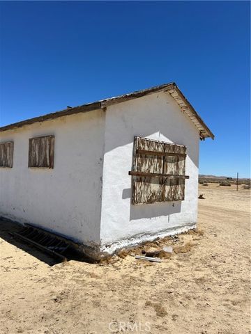 39165 240th Street, Palmdale, CA 93591