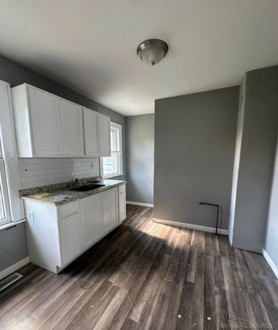 11011 Hupp Avenue, Warren, MI 48089