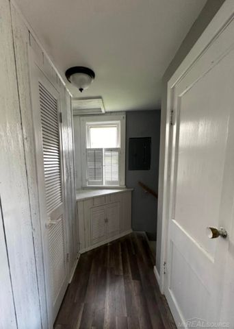 11011 Hupp Avenue, Warren, MI 48089