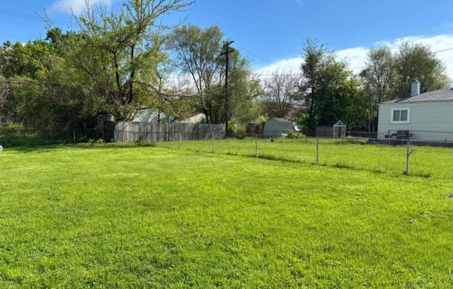 11011 Hupp Avenue, Warren, MI 48089