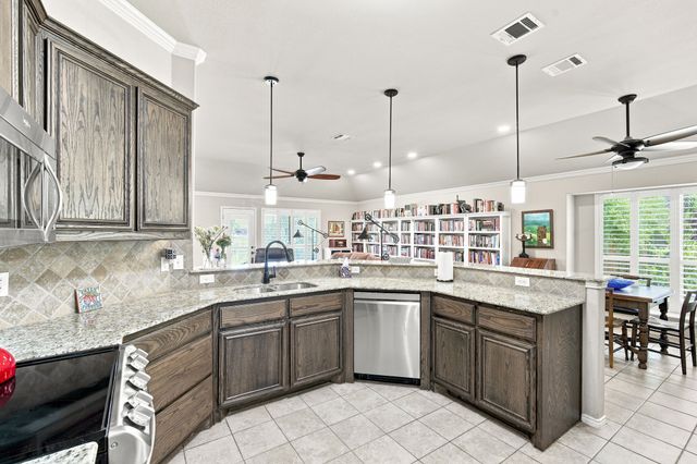 217 Nocona Drive, Waxahachie, TX 75165