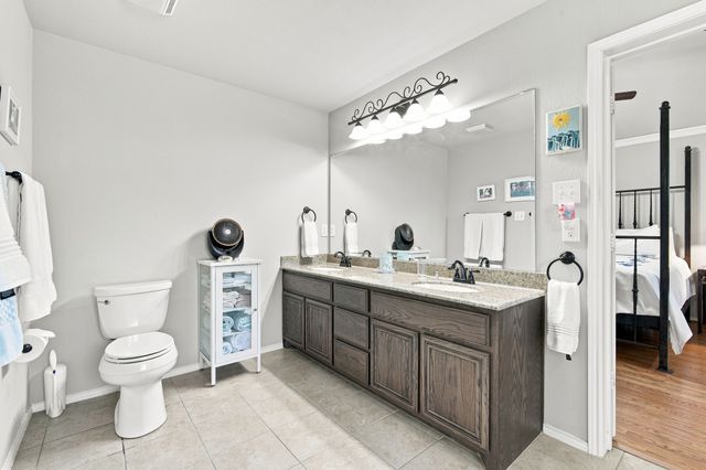 217 Nocona Drive, Waxahachie, TX 75165
