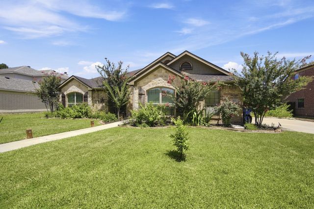 217 Nocona Drive, Waxahachie, TX 75165