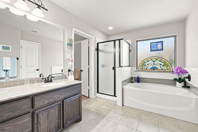 217 Nocona Drive, Waxahachie, TX 75165