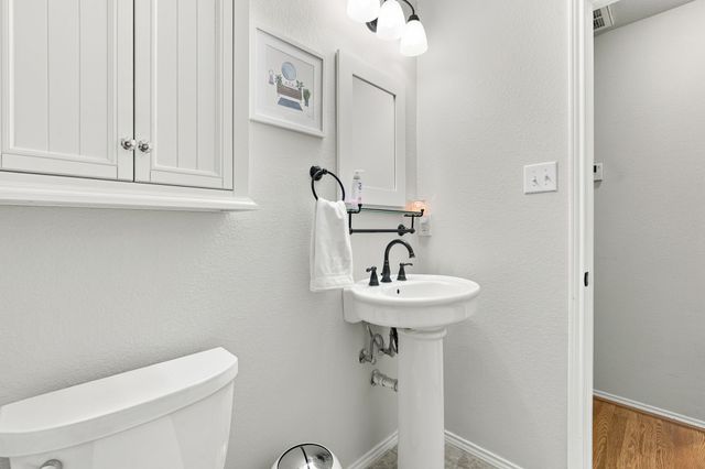 217 Nocona Drive, Waxahachie, TX 75165