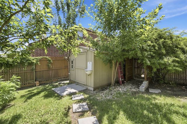 217 Nocona Drive, Waxahachie, TX 75165