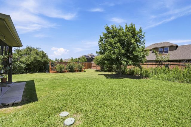217 Nocona Drive, Waxahachie, TX 75165