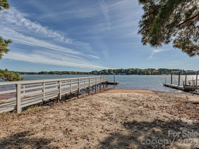 118 Broadbill Drive, Mooresville, NC 28117