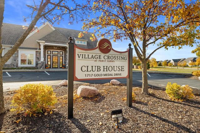 1758 Bess COURT, Oconomowoc, WI 53066