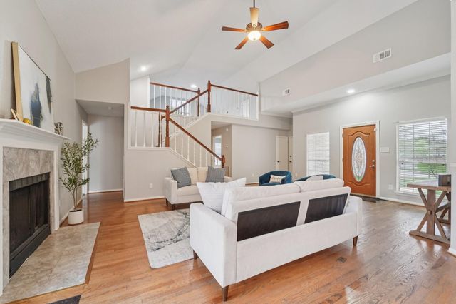 2926 Lakefield Way, Sugar Land, TX 77479