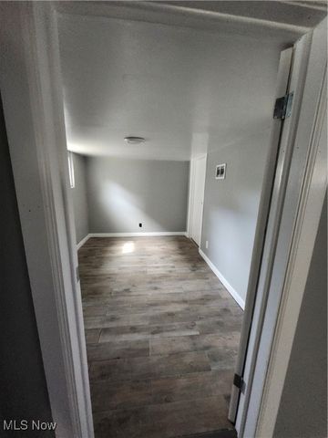 2438 Indiana Way NE, Canton, OH 44705