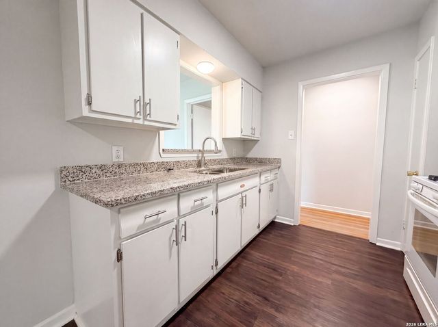 4922 BERNADINE DR, San Antonio, TX 78220