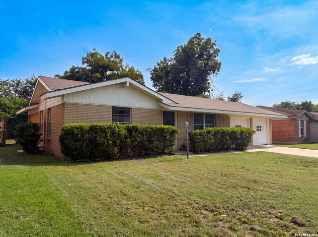 4922 BERNADINE DR, San Antonio, TX 78220