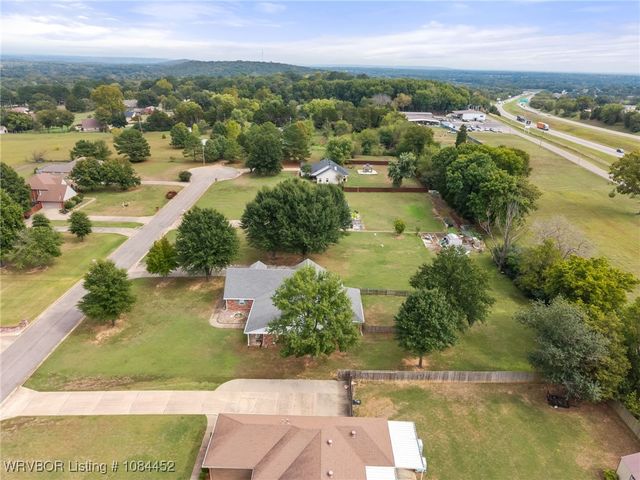 1704 Broaddrick Lane, Van Buren, AR 72956