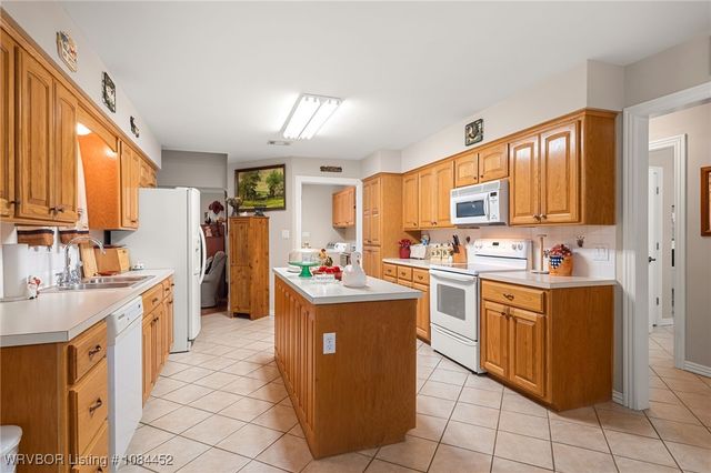 1704 Broaddrick Lane, Van Buren, AR 72956