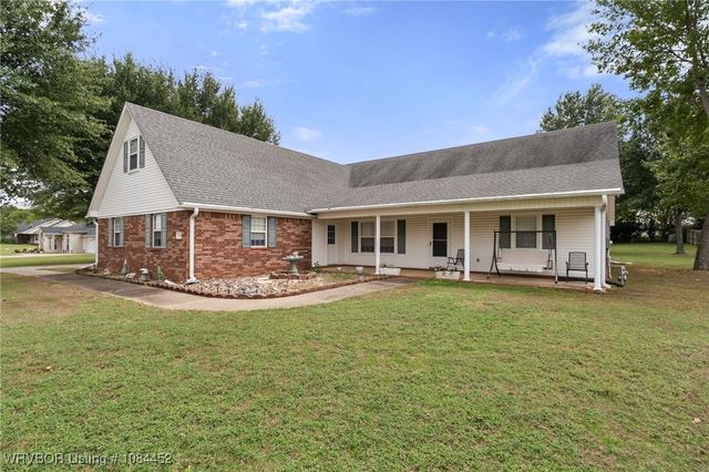 1704 Broaddrick Lane, Van Buren, AR 72956