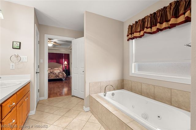 1704 Broaddrick Lane, Van Buren, AR 72956