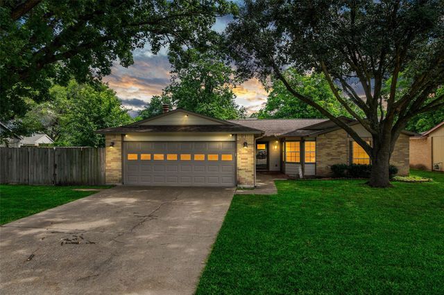 10122 Green Valley Lane, Houston, TX 77064