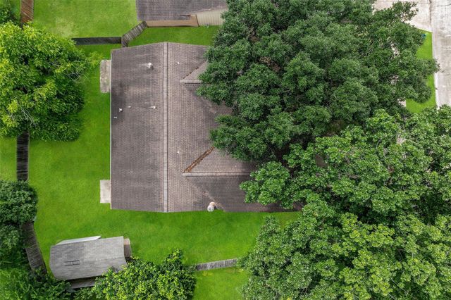 10122 Green Valley Lane, Houston, TX 77064