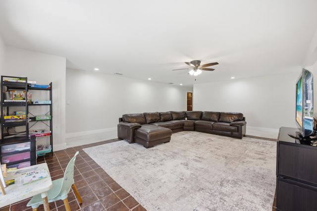 11200 NW 33rd Street, Coral Springs, FL 33065