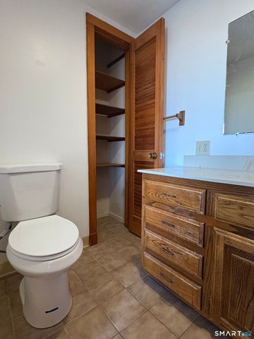 278 Chamberlain Road In Law Studio, Middletown, CT 06457