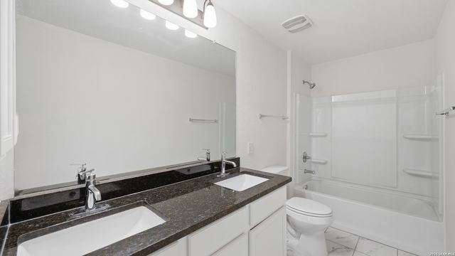 7826 KINGFISHER LNDG, San Antonio, TX 78253