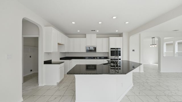 7826 KINGFISHER LNDG, San Antonio, TX 78253