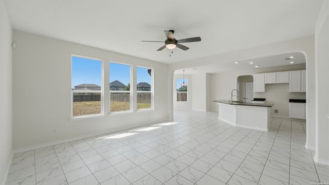 7826 KINGFISHER LNDG, San Antonio, TX 78253