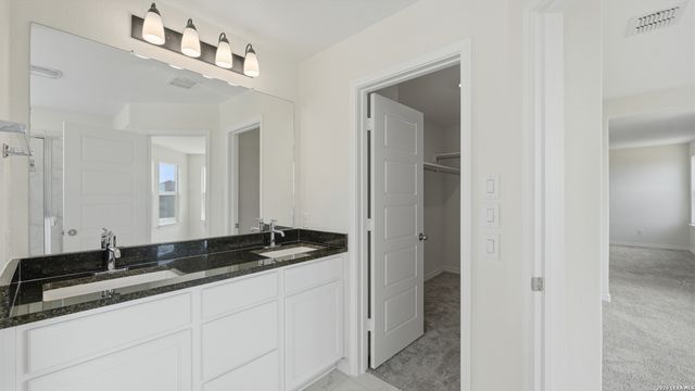 7826 KINGFISHER LNDG, San Antonio, TX 78253