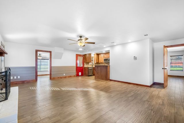 436 E El Camino Real, Weatherford, TX 76087