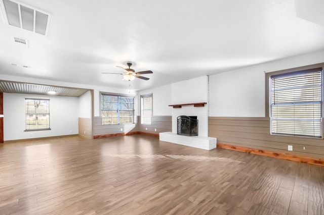 436 E El Camino Real, Weatherford, TX 76087