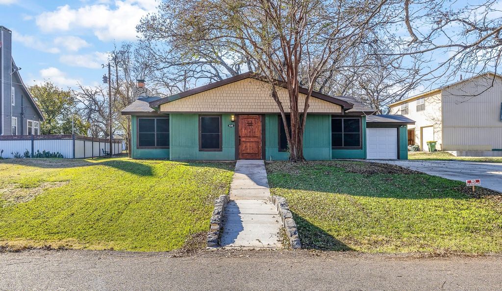 436 E El Camino Real, Weatherford, TX 76087