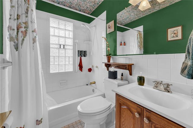 11836 White Oak Drive, Garfield, AR 72732