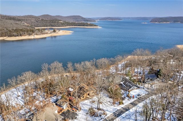 11836 White Oak Drive, Garfield, AR 72732