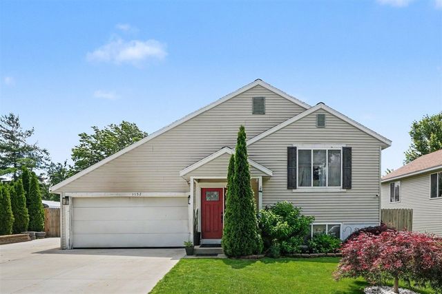 1152 E 12th Street, Holland, MI 49423