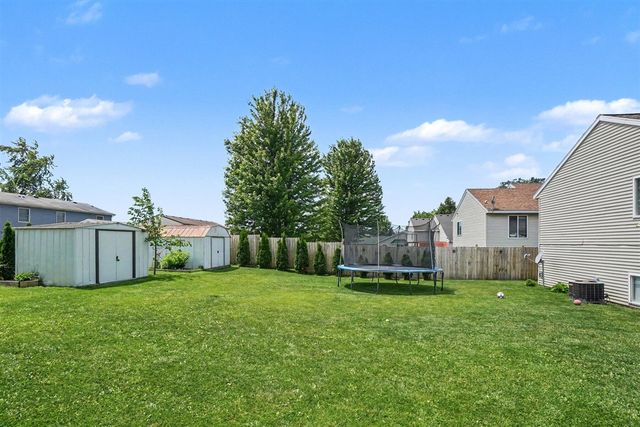 1152 E 12th Street, Holland, MI 49423