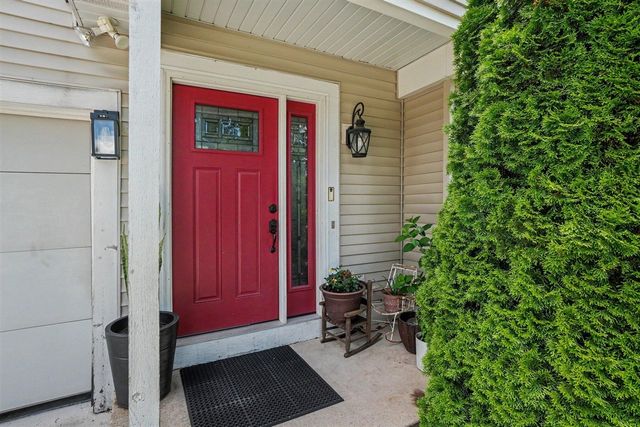1152 E 12th Street, Holland, MI 49423