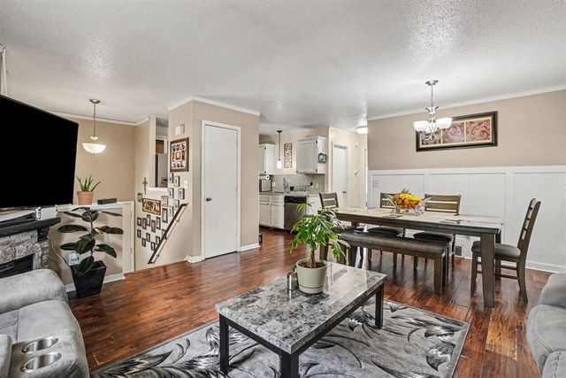 1152 E 12th Street, Holland, MI 49423
