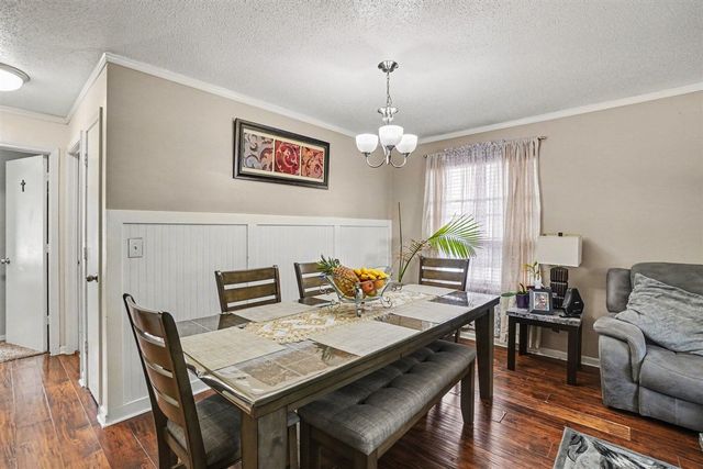 1152 E 12th Street, Holland, MI 49423