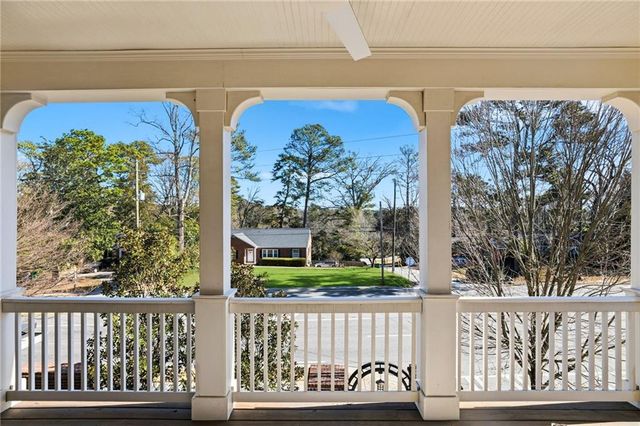 643 Brennan Drive, Decatur, GA 30033