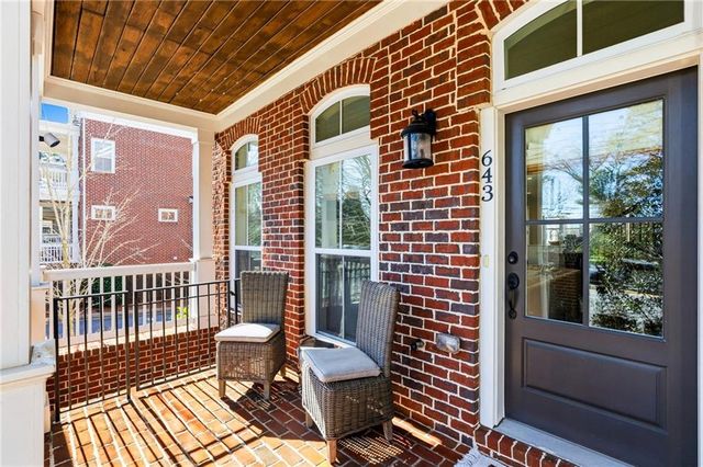 643 Brennan Drive, Decatur, GA 30033