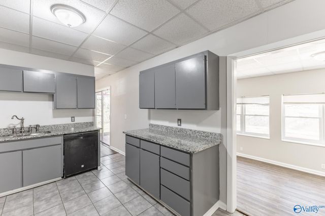 2710 Dry Creek Drive NW, Huntsville, AL 35810